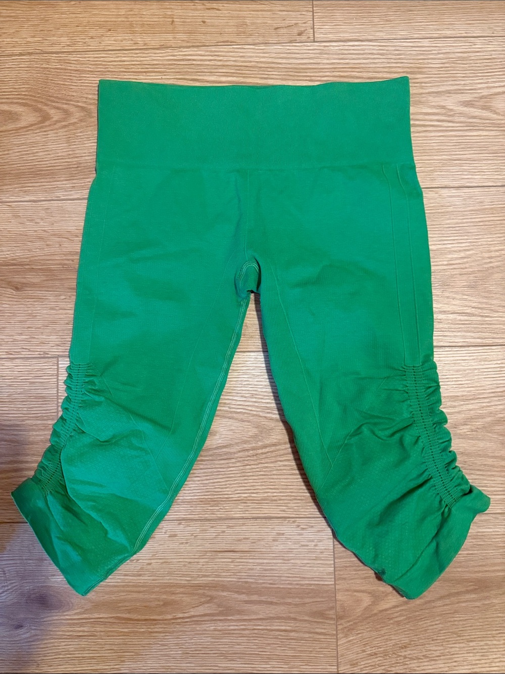 lululemon athletica Women’s In The Flow Green Ruched Crop Leggings
